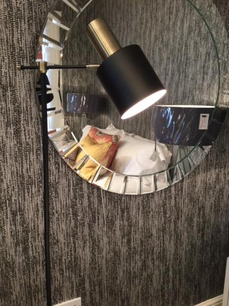 Fela Floor Light