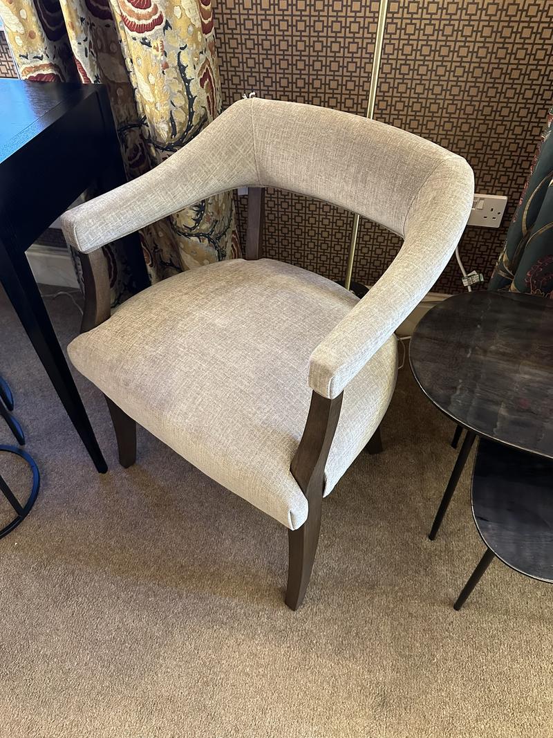 Zena Chair 